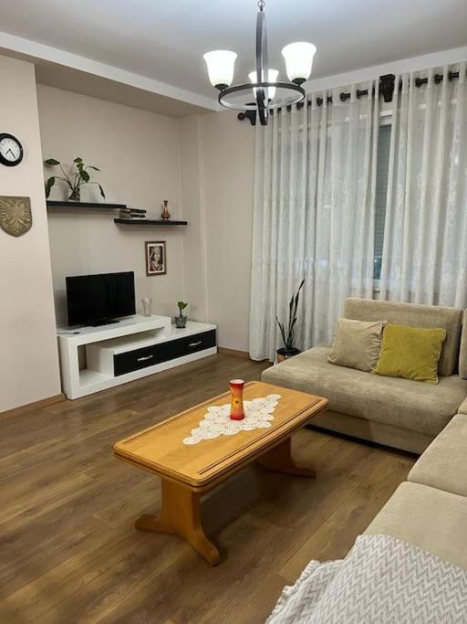 Aferdita Apartment *